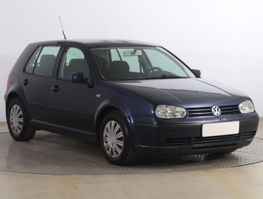 Volkswagen Golf, 2000