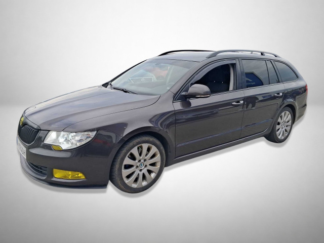Škoda Superb 2011