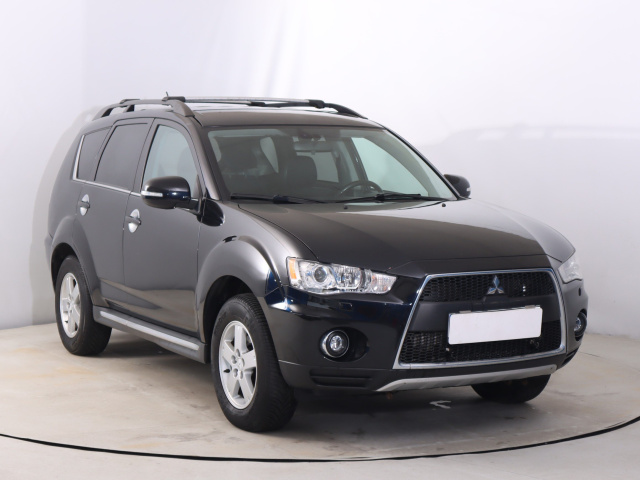 Mitsubishi Outlander 2011