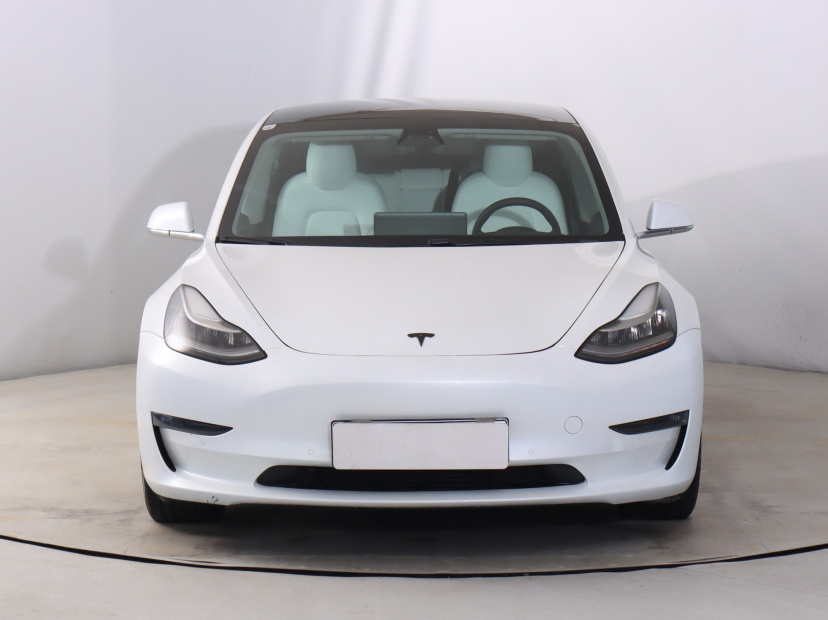 Tesla Model 3, 2019