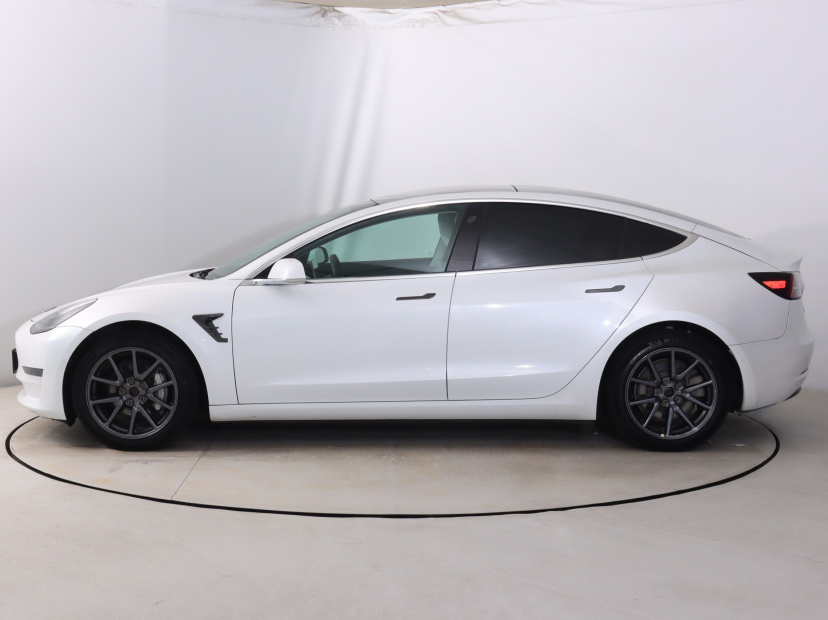 Tesla Model 3, 2019