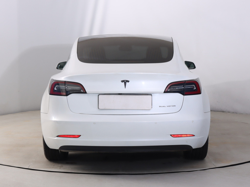 Tesla Model 3, 2019