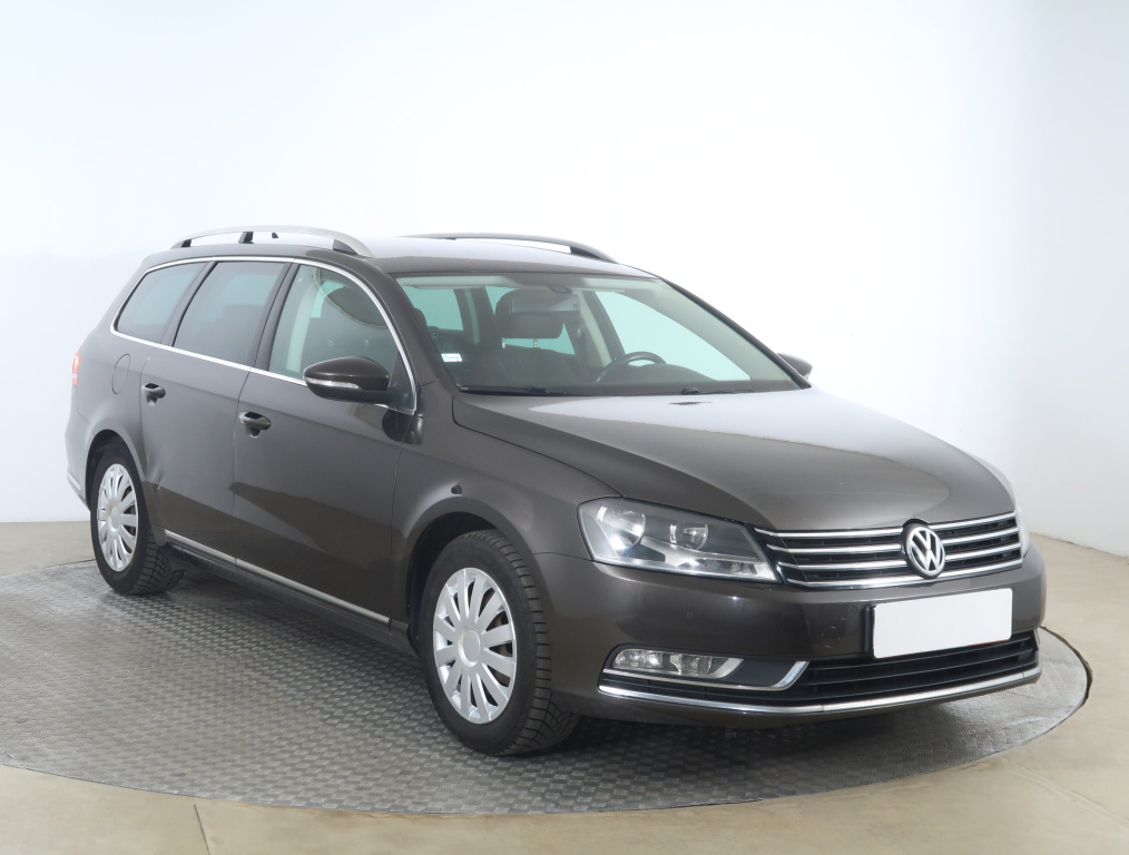 Volkswagen Passat, 2012