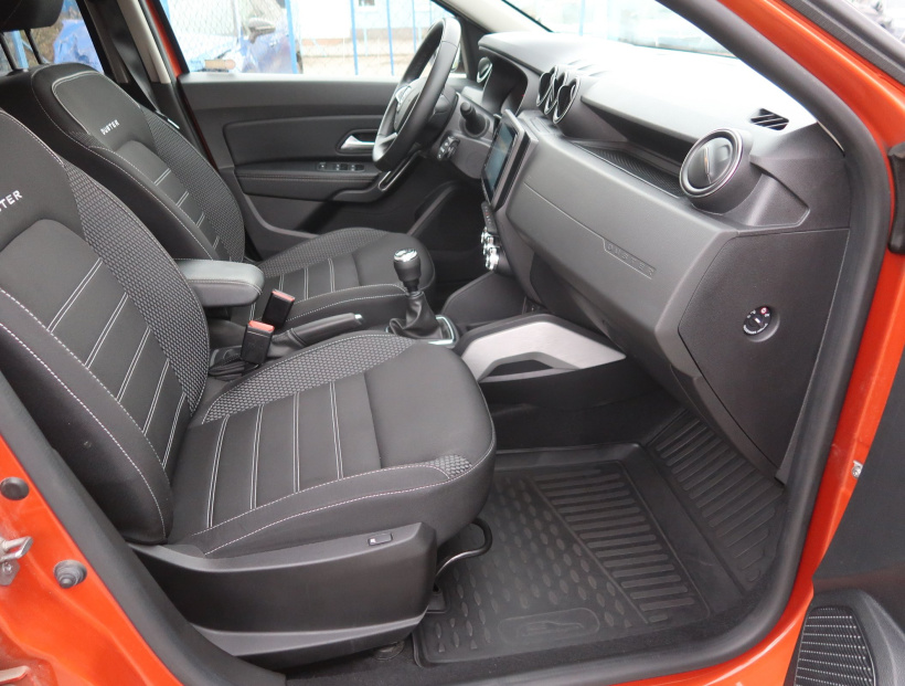 Dacia Duster, 2022