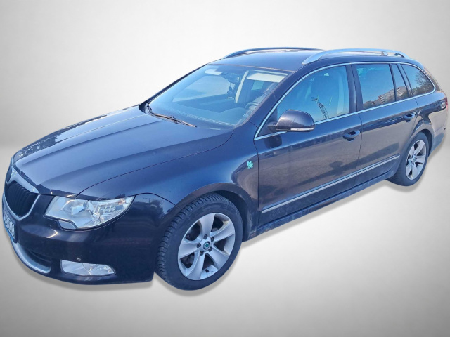 Škoda Superb 2012