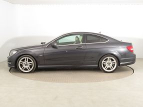 Mercedes-Benz C - 2011