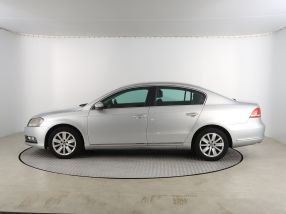 Volkswagen Passat - 2013