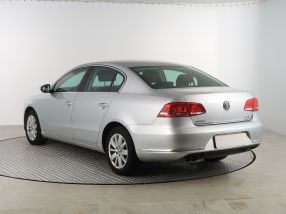 Volkswagen Passat - 2013