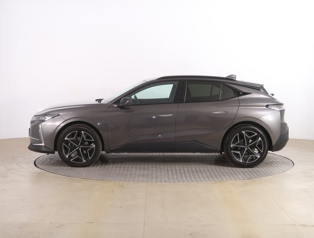 DS 4