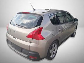 Peugeot 3008 - 2013