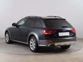 Audi A4 Allroad - 2012