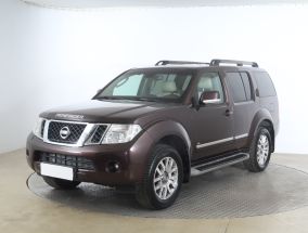 Nissan Pathfinder - 2014