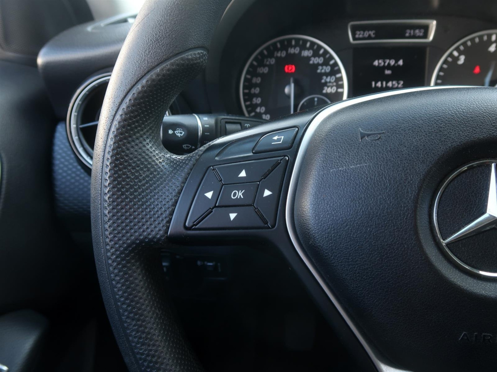 Mercedes-Benz A