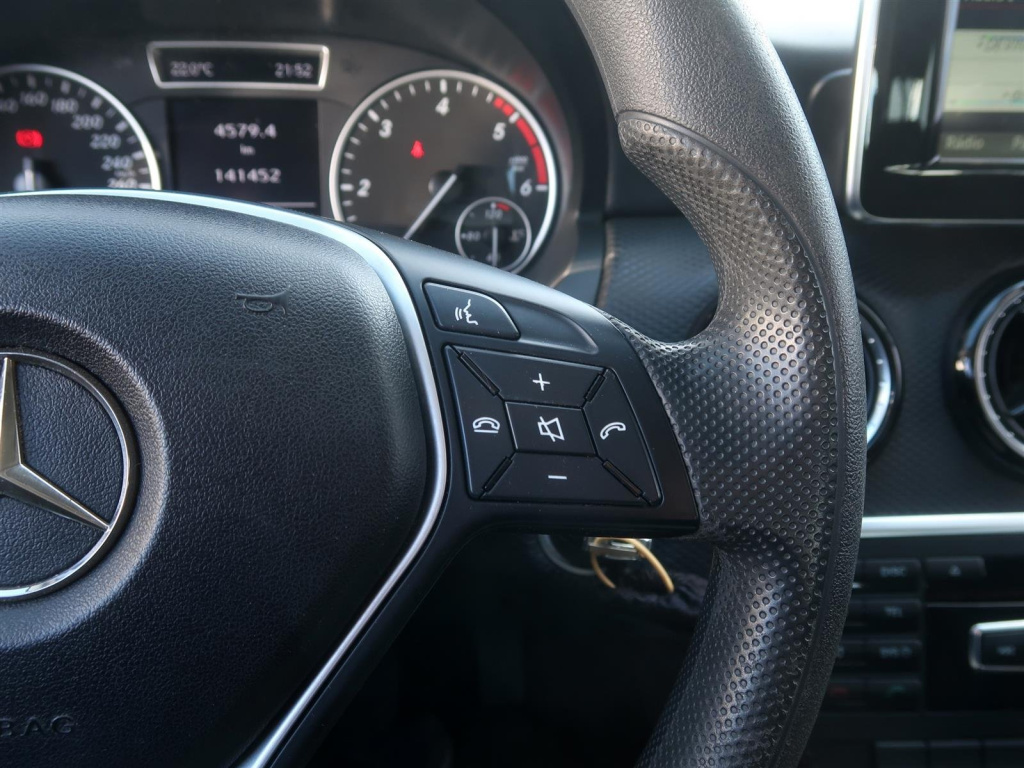 Mercedes-Benz A