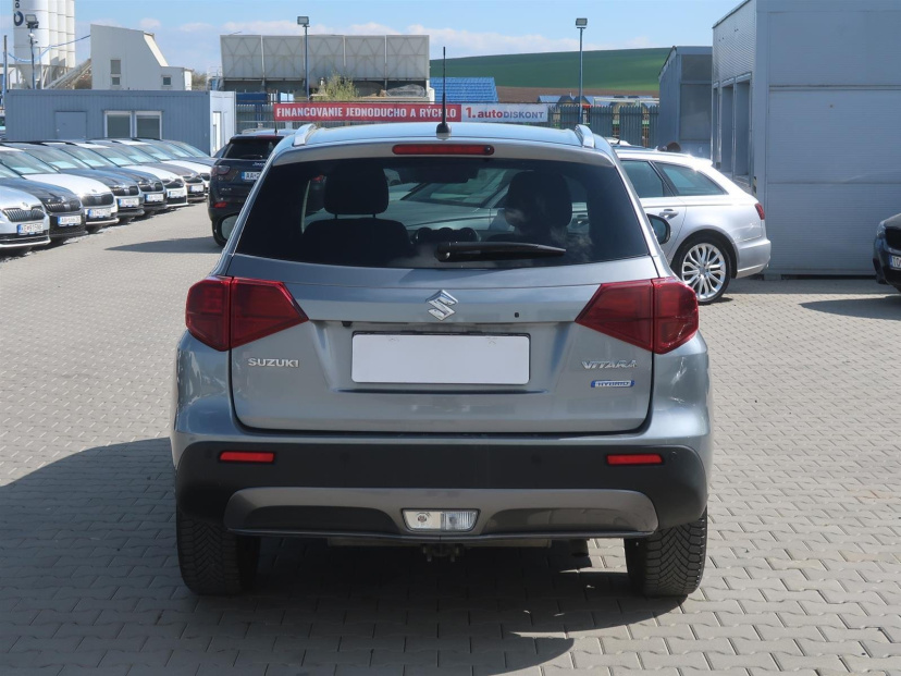 Suzuki Vitara, 2023