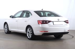 Škoda Superb - 2017