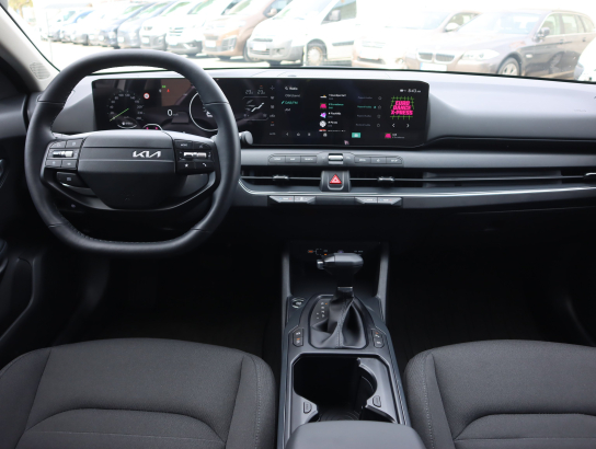 Kia K4