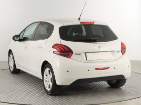 Peugeot 208 - 2016