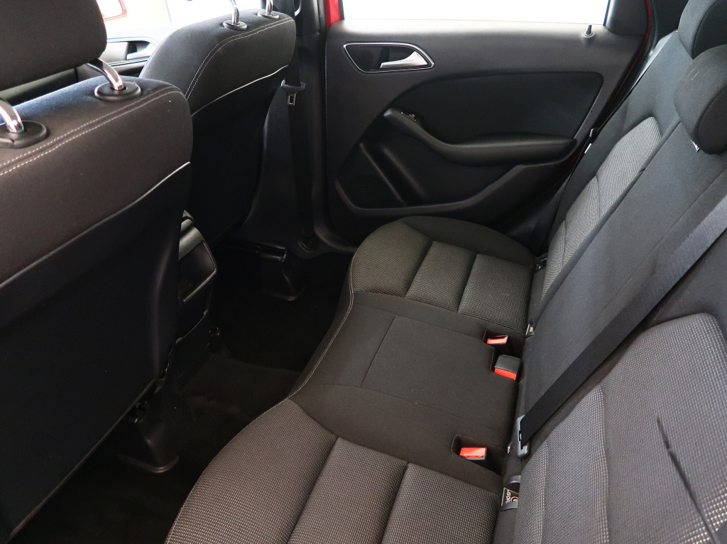 Mercedes-Benz B