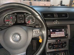 Volkswagen Passat - 2011