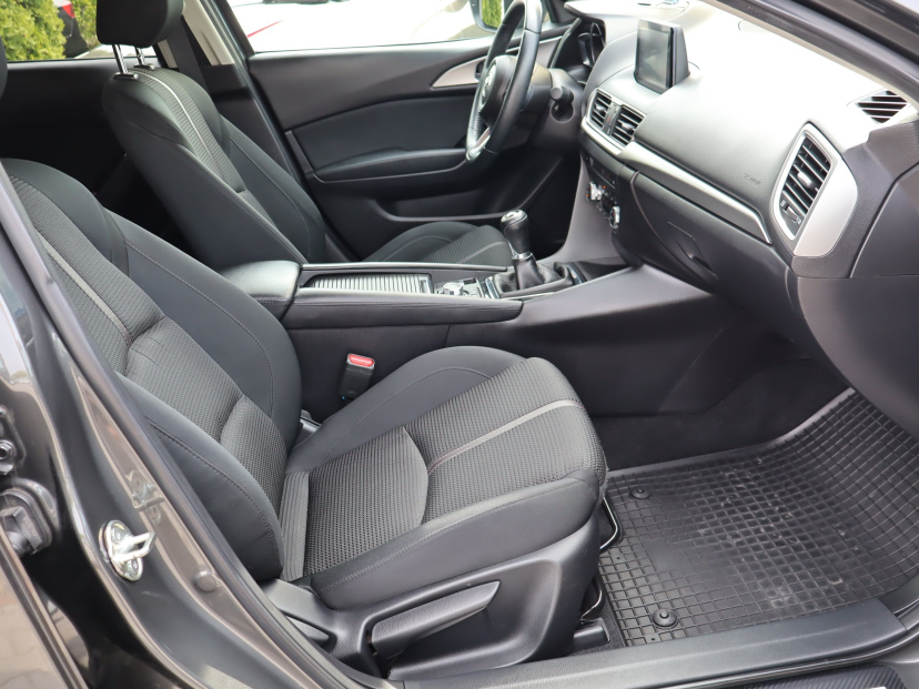 Mazda 3, 2018