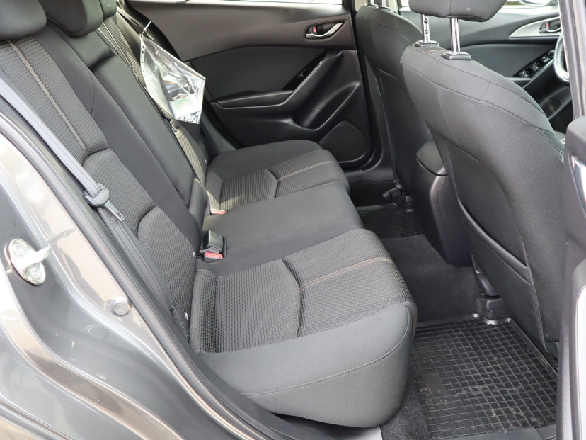 Mazda 3, 2018