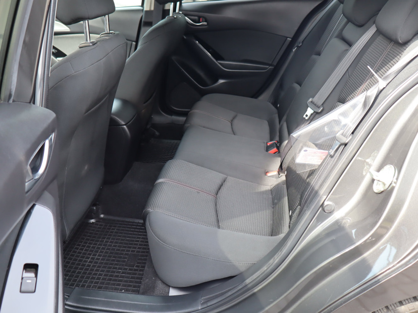 Mazda 3, 2018