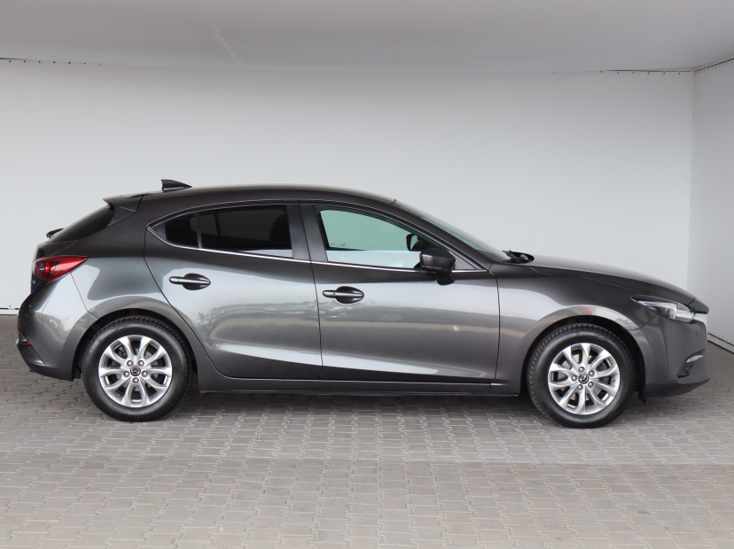 Mazda 3, 2018