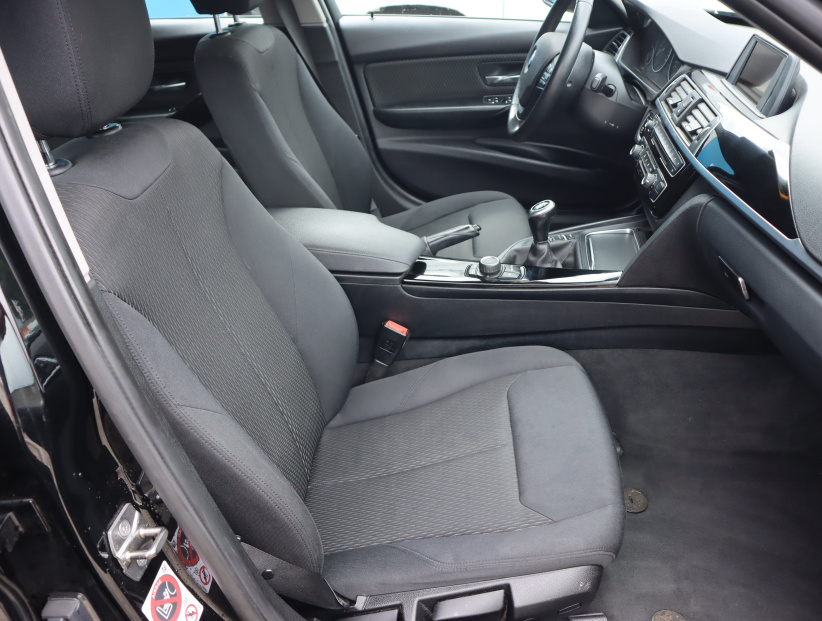 BMW 3, 2015