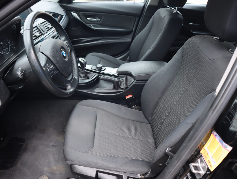 BMW 3, 2015