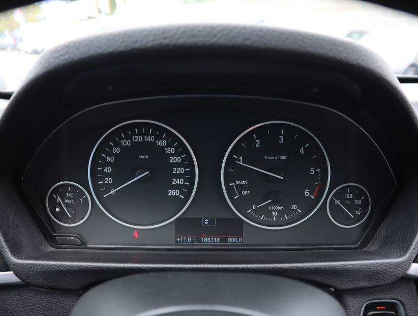 BMW 3, 2015