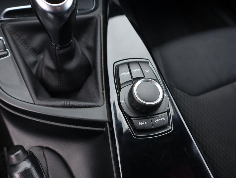 BMW 3, 2015