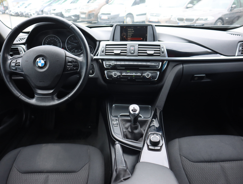 BMW 3, 2015
