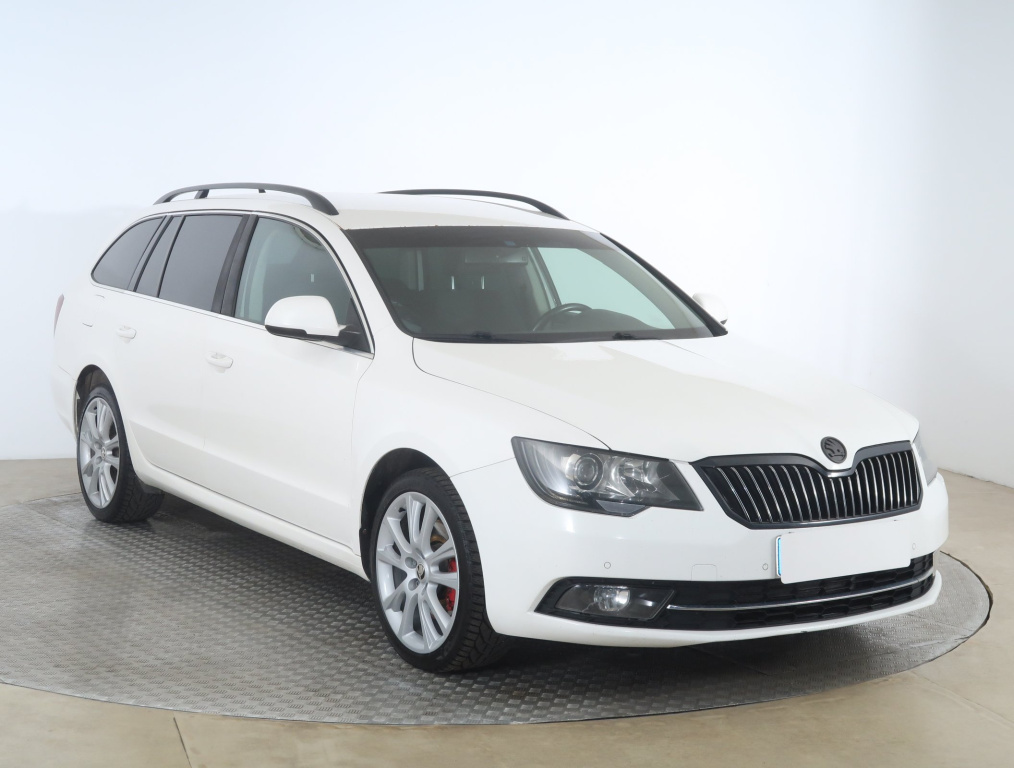 Škoda Superb, 2014