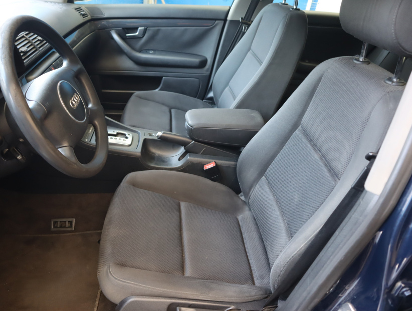 Audi A4, 2004