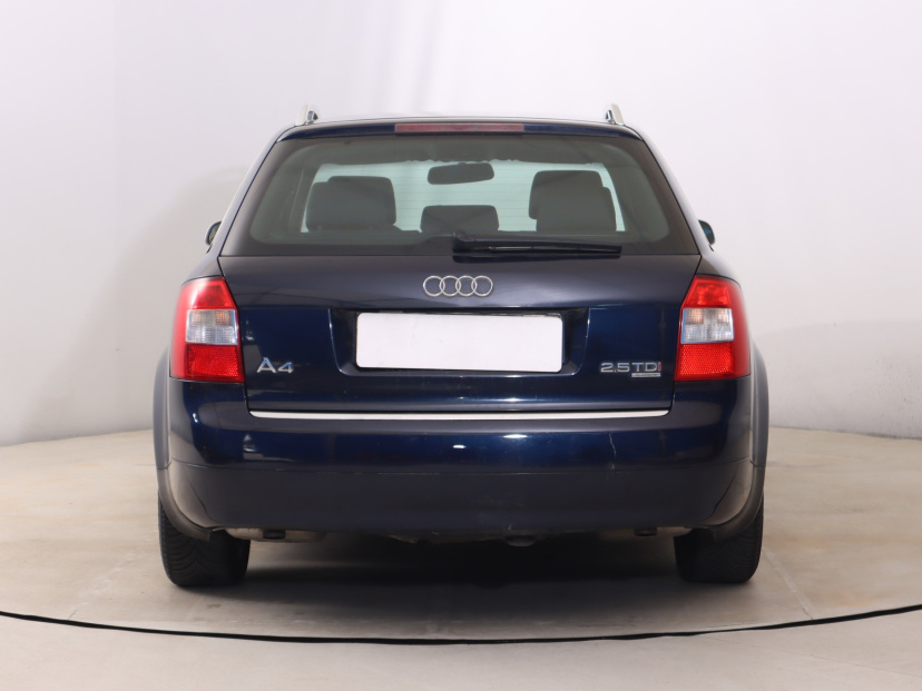 Audi A4, 2004