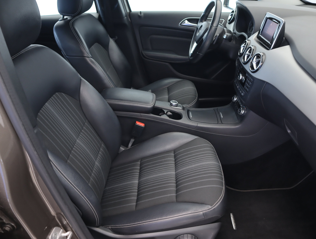 Mercedes-Benz B