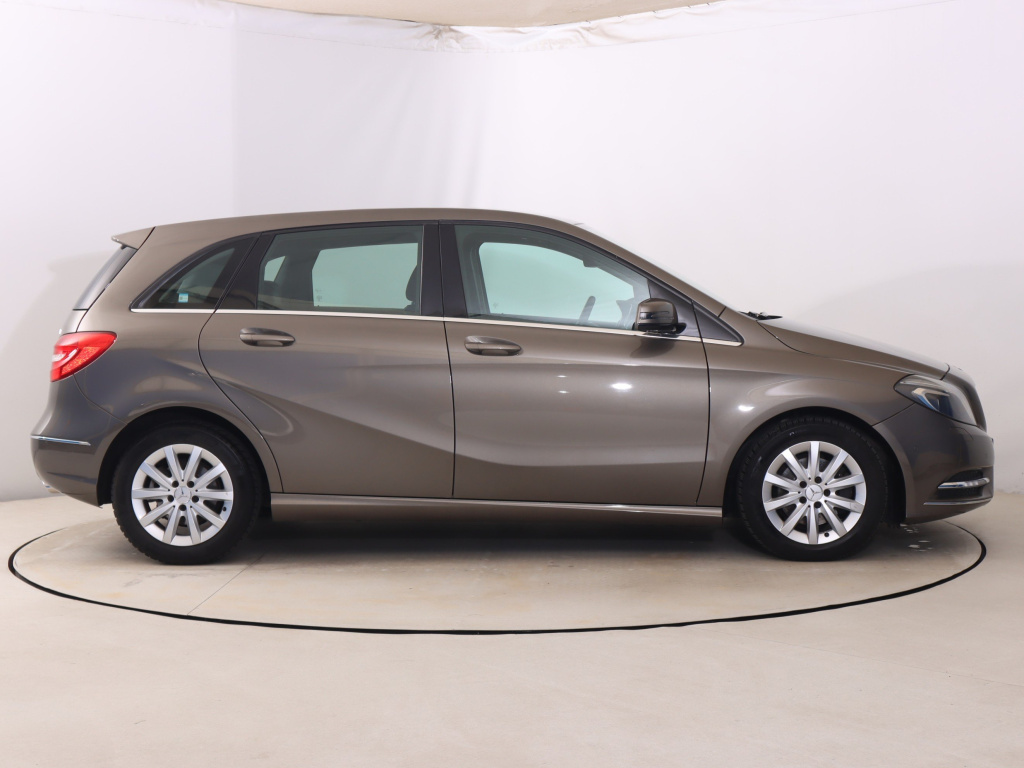 Mercedes-Benz B