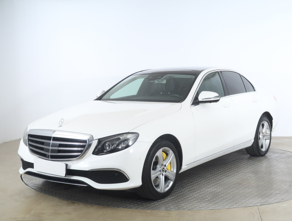 Mercedes-Benz E