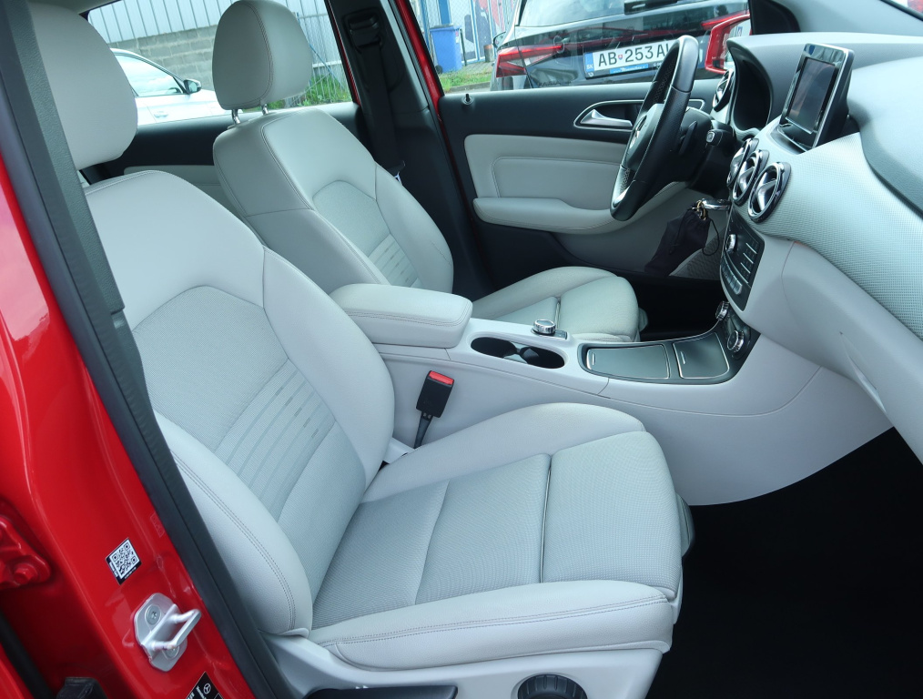 Mercedes-Benz B