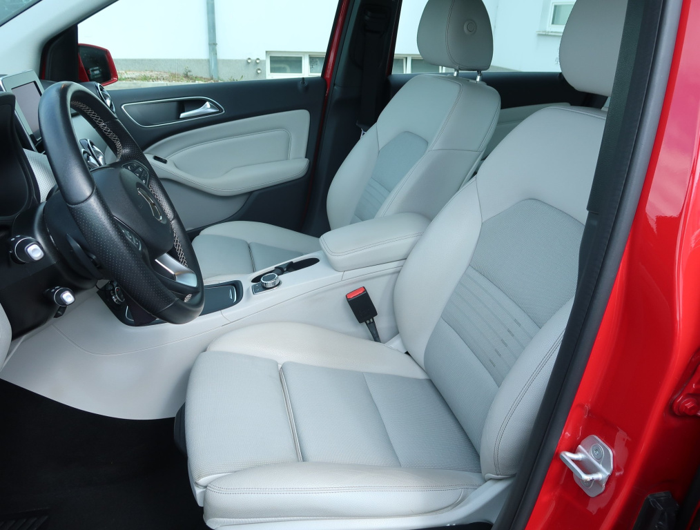 Mercedes-Benz B