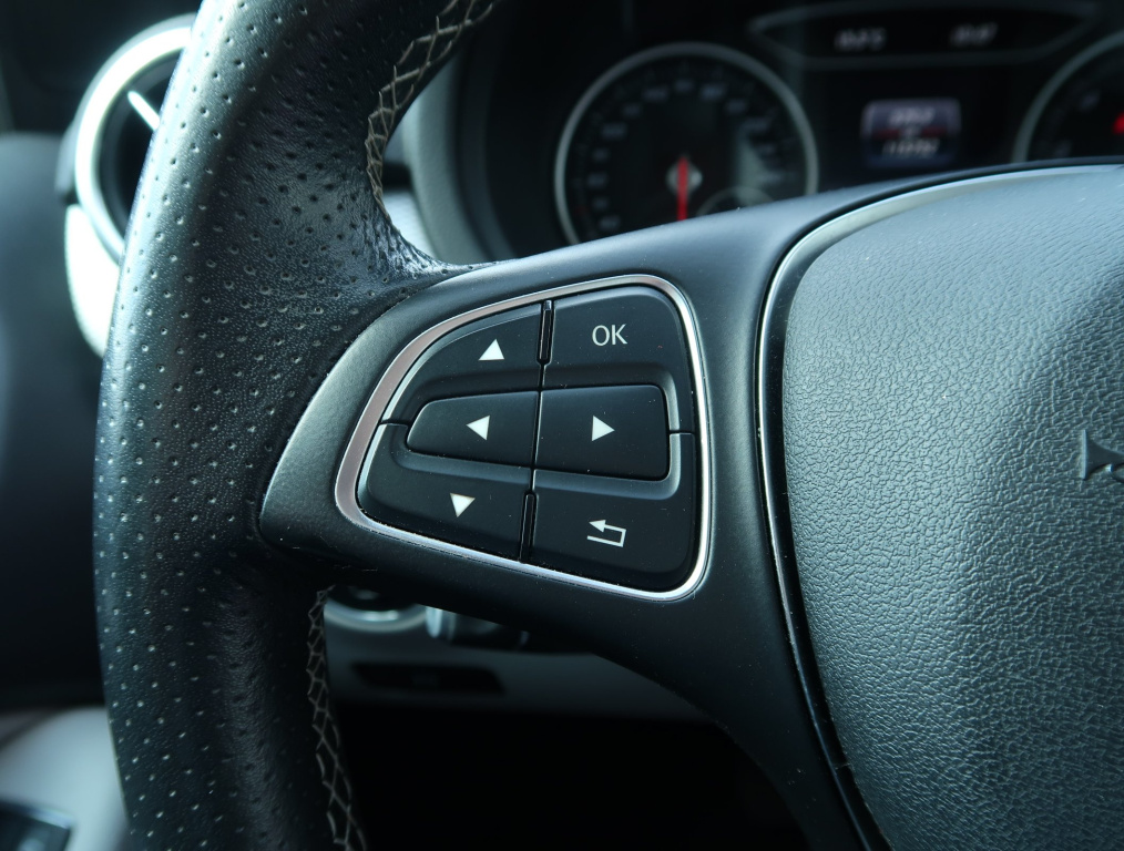Mercedes-Benz B