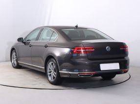 Volkswagen Passat - 2016