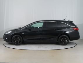 Opel Astra - 2019