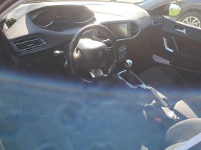Peugeot 308 - 2015