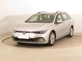 Volkswagen Golf - 2021