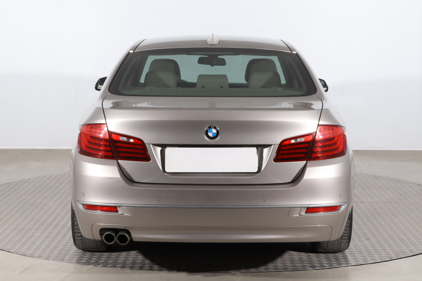 BMW 5, 2014