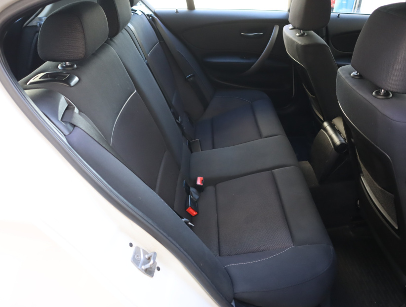 BMW 1, 2011