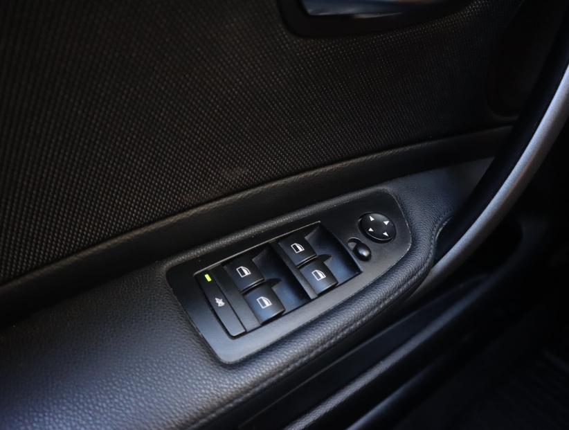 BMW 1, 2011