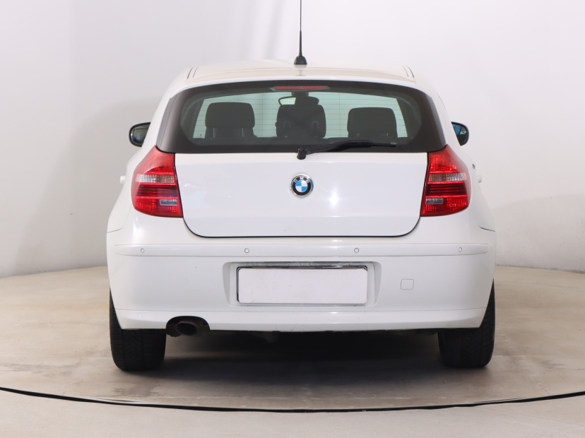 BMW 1, 2011